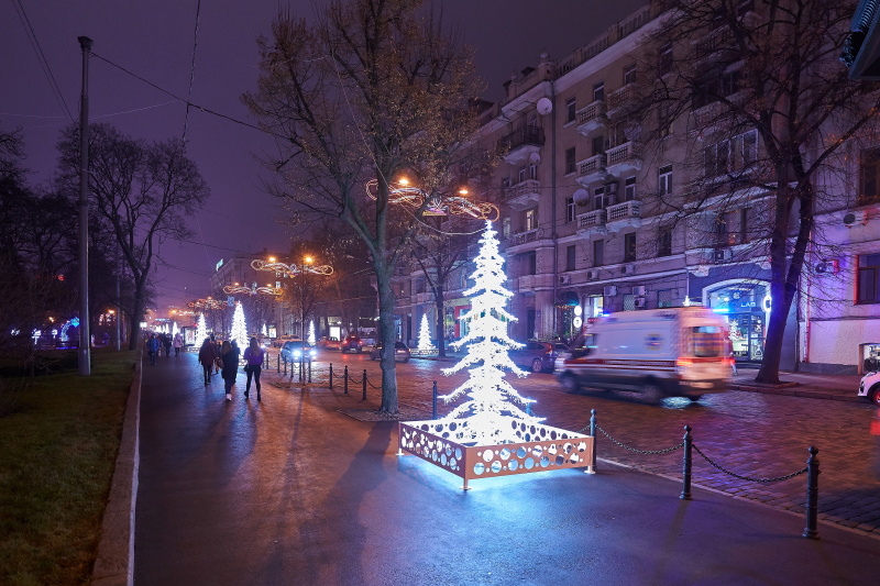 Харків прикрасили до Нового року