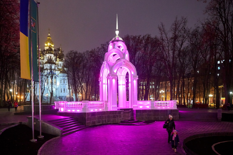 Харків прикрасили до Нового року