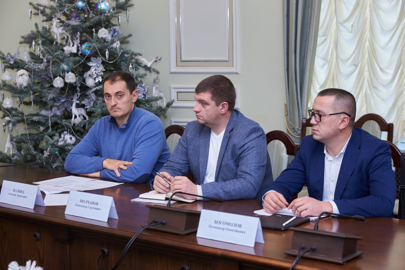 Геннадій Кернес зустрівся з підприємцями «Барабашово»