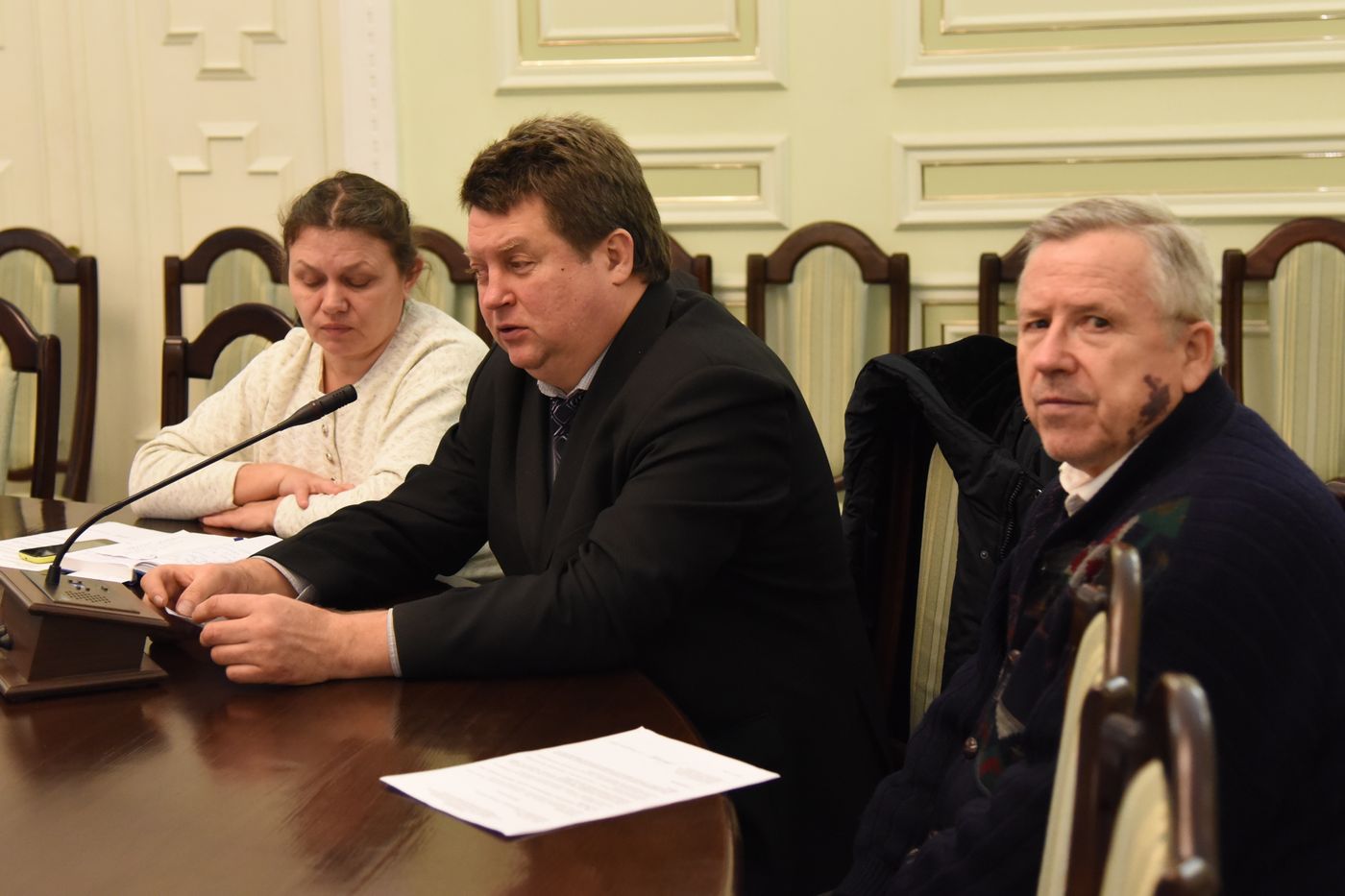 У міськраді обговорили проблему доступності пішохідних переходів для людей з інвалідністю