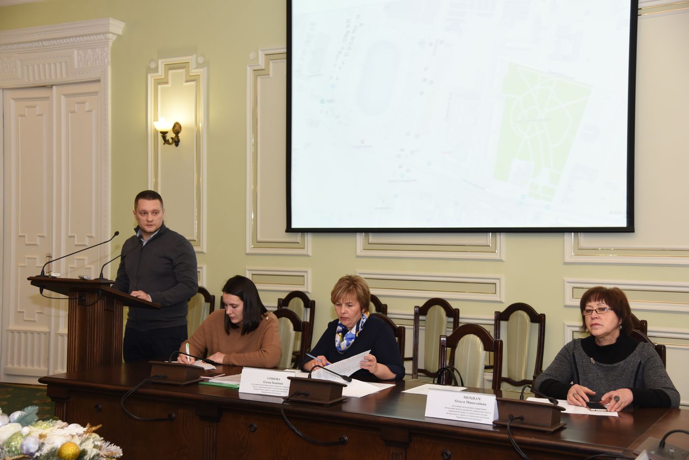 У міськраді обговорили проблему доступності пішохідних переходів для людей з інвалідністю