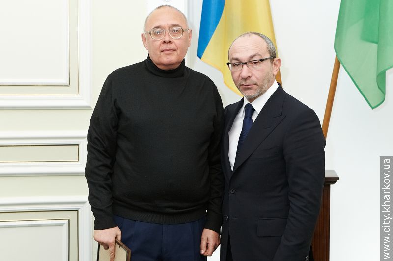 Геннадій Кернес нагородив найкращих юристів міста