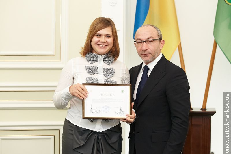 Геннадій Кернес нагородив найкращих юристів міста