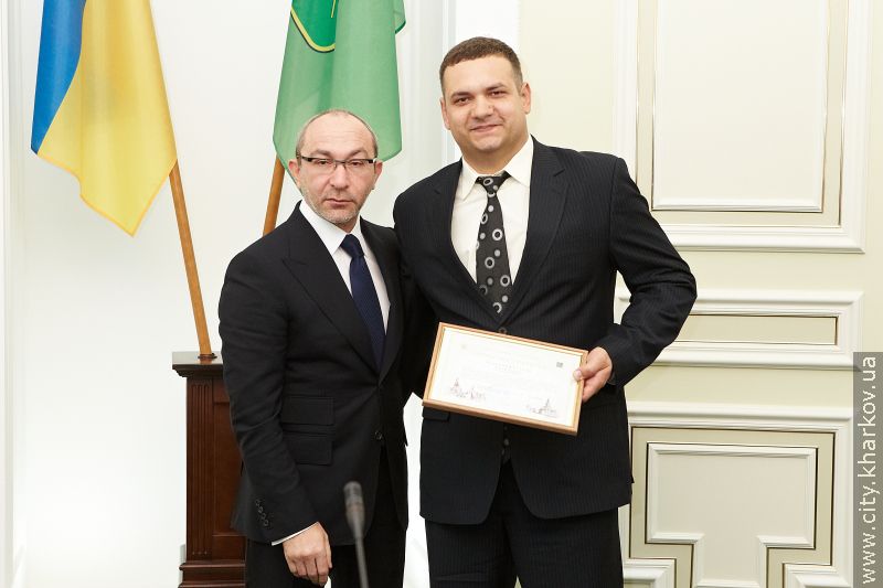 Геннадій Кернес нагородив найкращих юристів міста