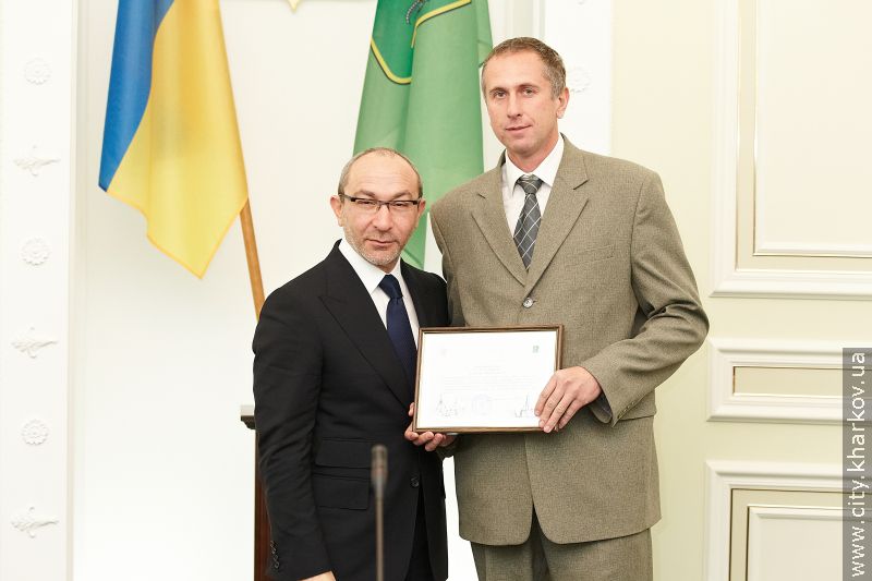 Геннадій Кернес нагородив найкращих юристів міста