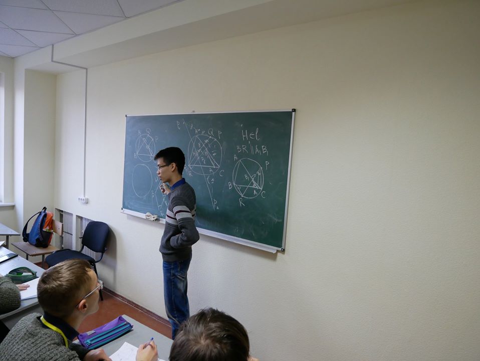 На канікулах у Харкові працює Зимова математична школа