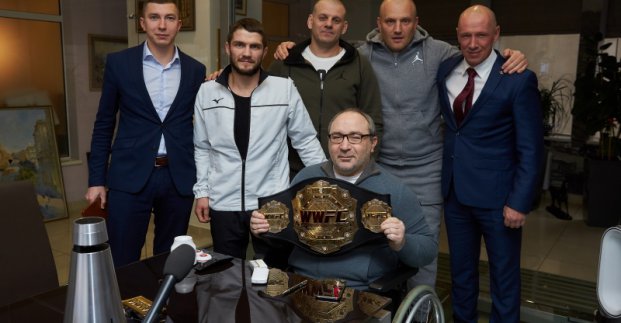Геннадій Кернес зустрівся з чемпіоном світу з боїв без правил