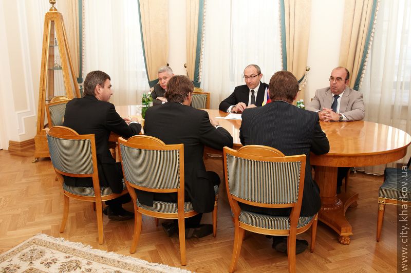 Геннадій Кернес зустрівся з послом Чеської Республіки в Україні