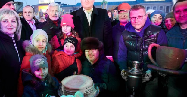 Геннадій Кернес привітав харків'ян з Масляною 
