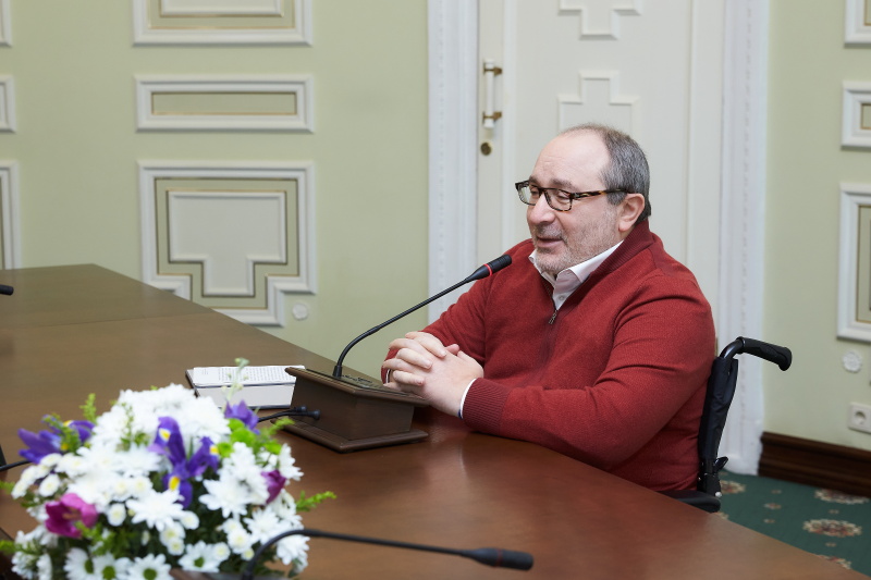 Геннадій Кернес привітав жінок із Міжнародним жіночим днем