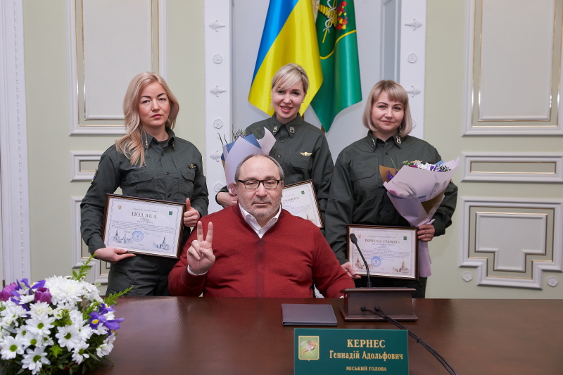 Геннадій Кернес привітав жінок із Міжнародним жіночим днем