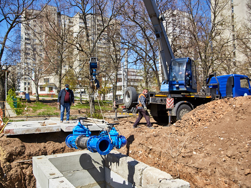 «Харківводоканал» встановлює регулятори тиску води