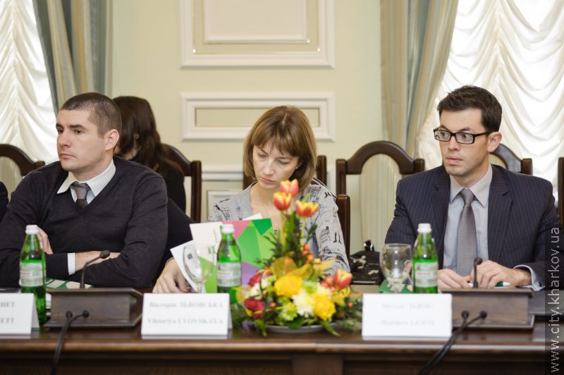 Консульські делегації ознайомилися з перебігом підготовки Харкова до ЄВРО-2012