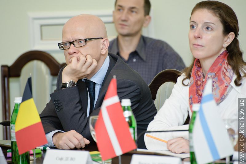 Консульські делегації ознайомилися з перебігом підготовки Харкова до ЄВРО-2012