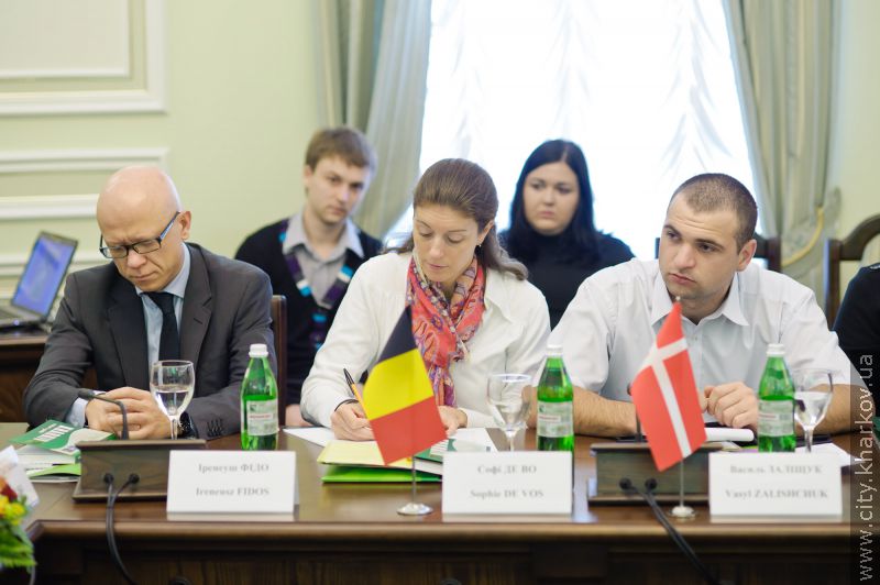 Консульські делегації ознайомилися з перебігом підготовки Харкова до ЄВРО-2012