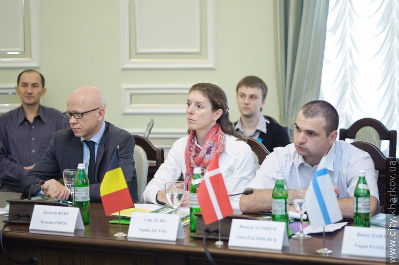 Консульські делегації ознайомилися з перебігом підготовки Харкова до ЄВРО-2012