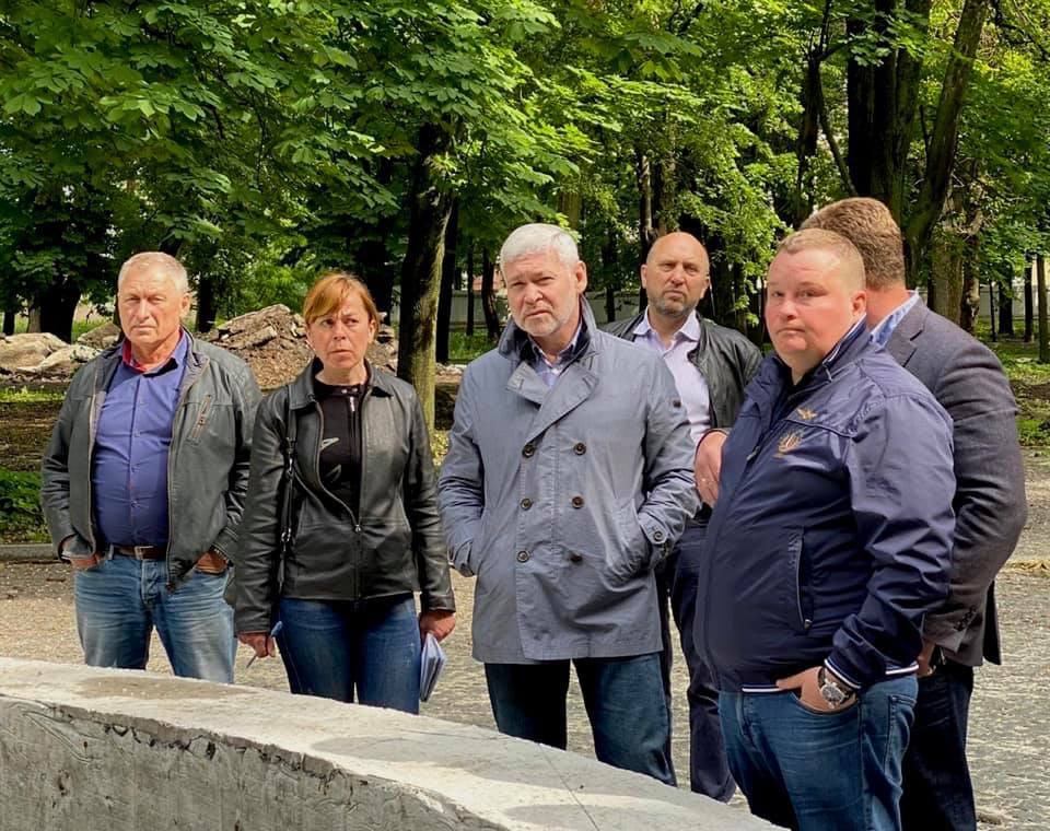 У Харкові реконструюють сквер біля БК «Металіст»