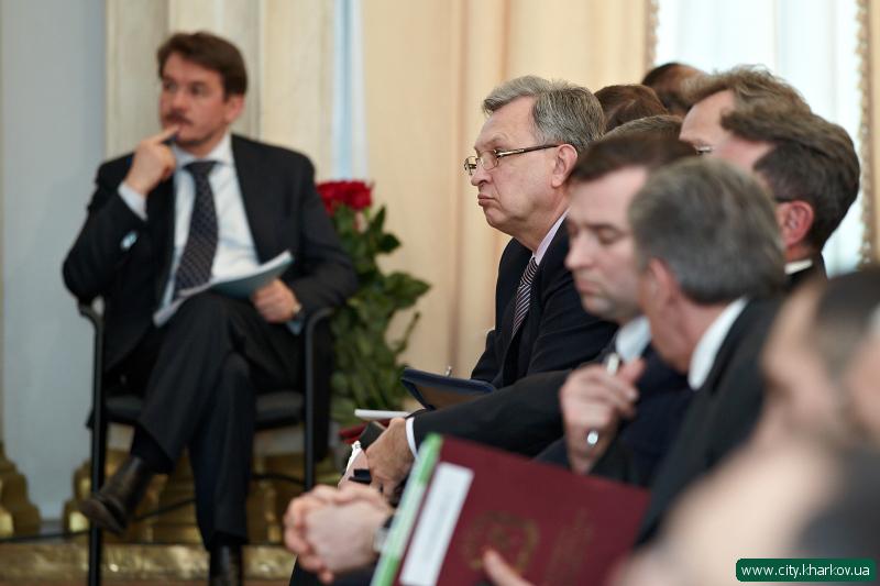 Розширене засідання регіонального комітету з економічних реформ проходить у Харкові