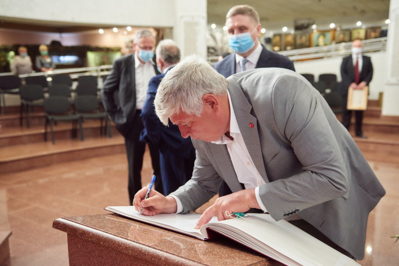 Представники дипломатичного клубу відвідали «Висоту маршала Конєва».