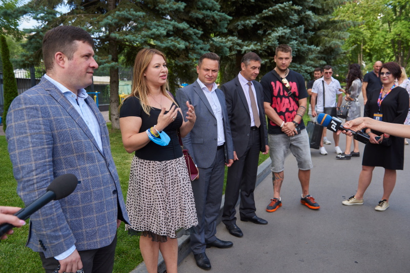 У саду Шевченка посадили дерево креативних індустрій