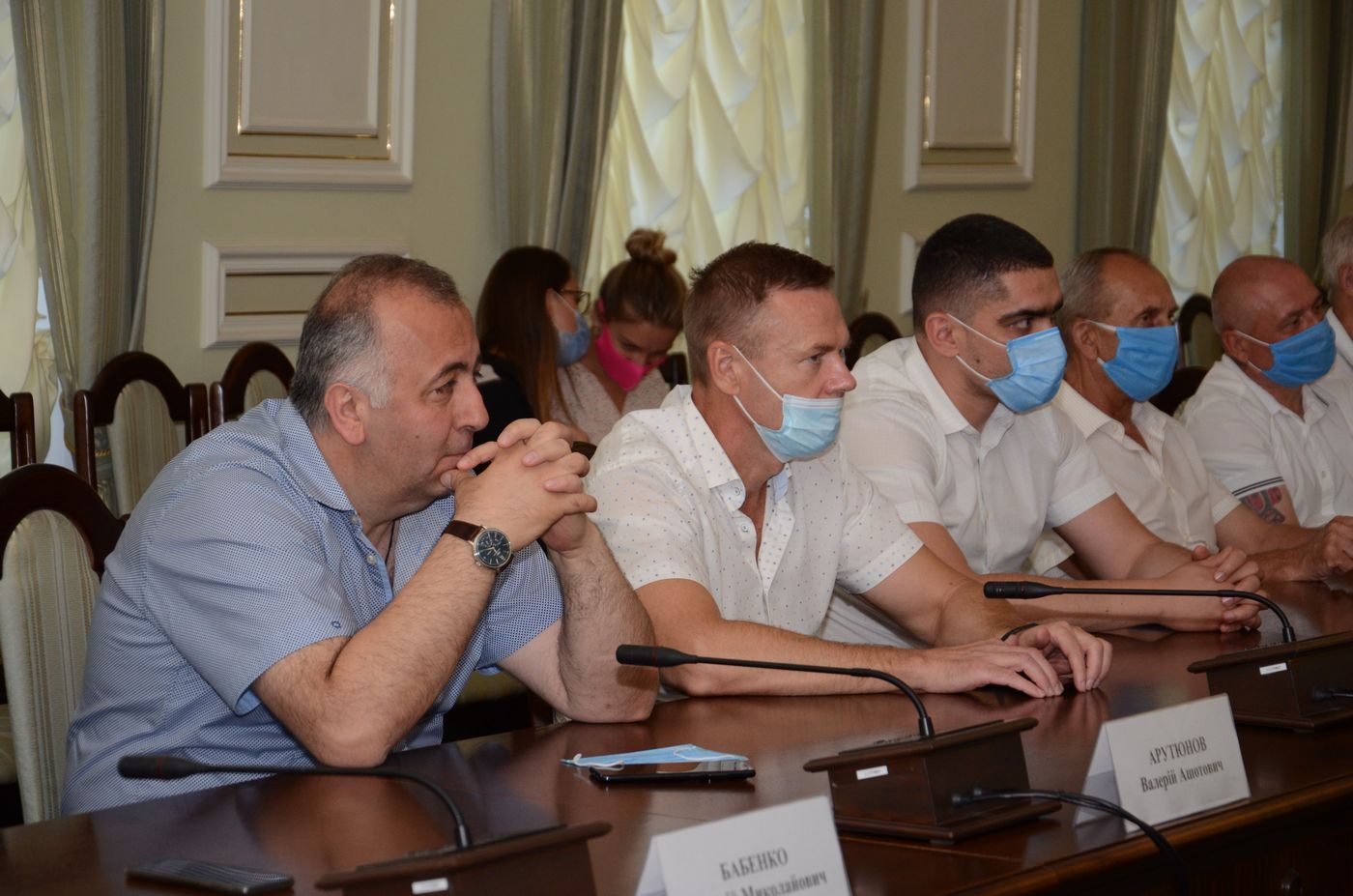 У міській раді вручили грамоти кращим будівельникам