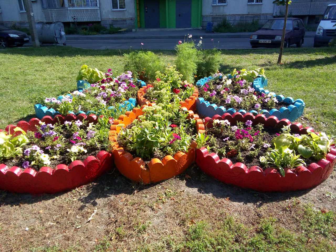 У Немишлянському районі впорядковують територію приватного сектора