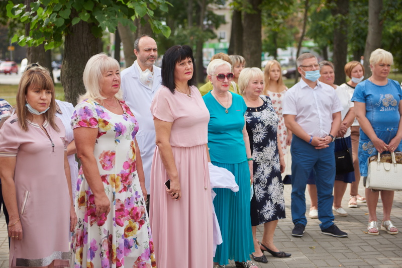 У Харкові нагородили медпрацівників, які борються з коронавірусом