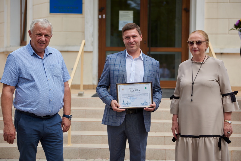 У Харкові нагородили медпрацівників, які борються з коронавірусом