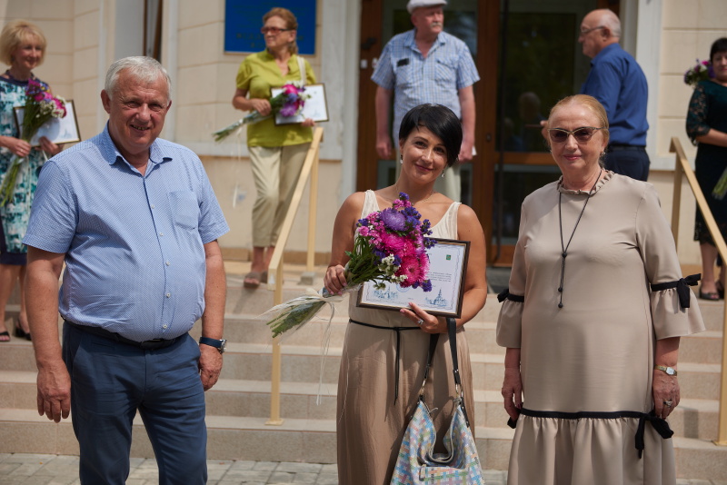 У Харкові нагородили медпрацівників, які борються з коронавірусом