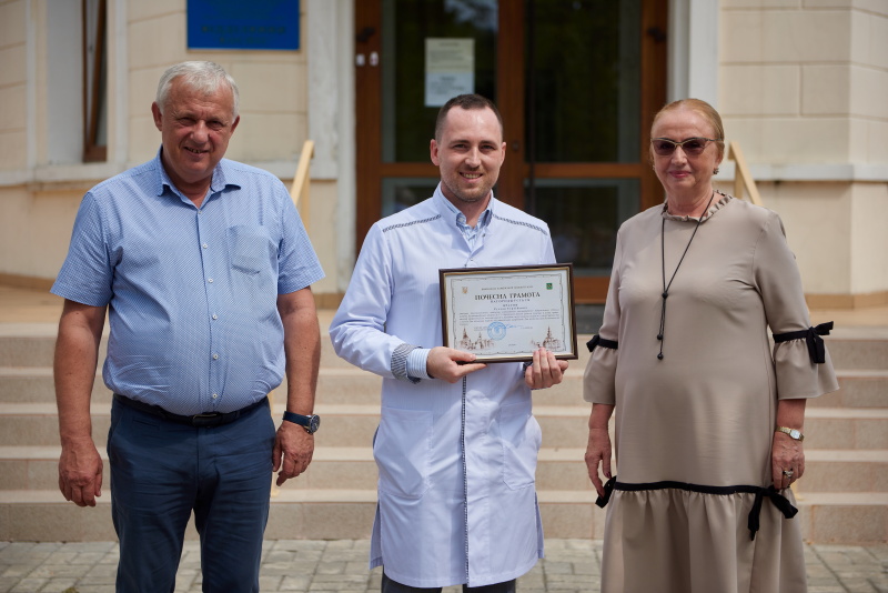 У Харкові нагородили медпрацівників, які борються з коронавірусом