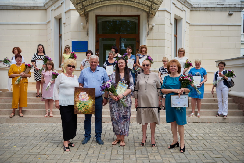 У Харкові нагородили медпрацівників, які борються з коронавірусом