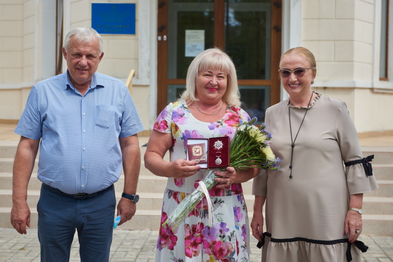 У Харкові нагородили медпрацівників, які борються з коронавірусом