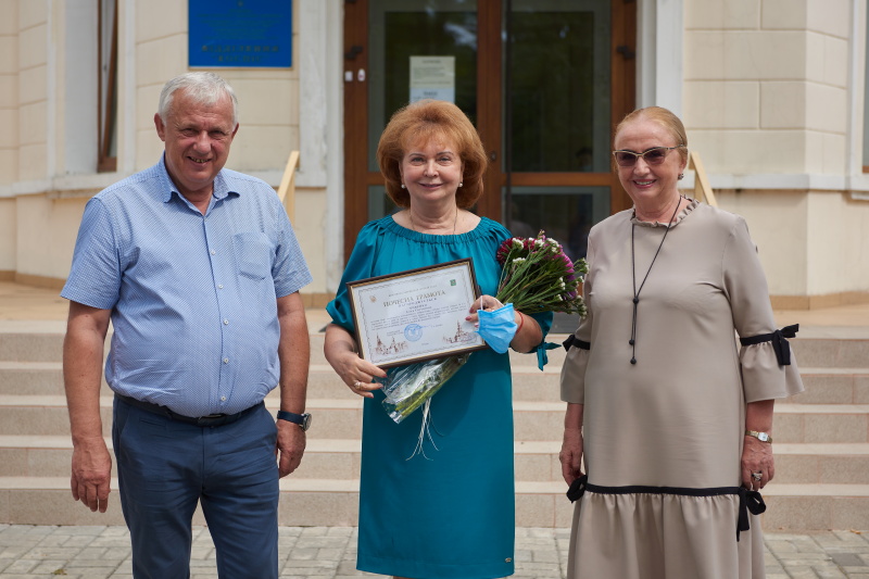У Харкові нагородили медпрацівників, які борються з коронавірусом