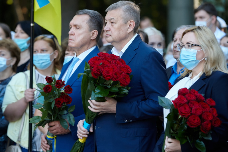 Геннадій Кернес: Спасибі вам, герої, за ваш подвиг, за наше місто!