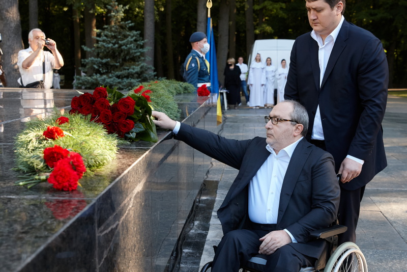 Геннадій Кернес: Спасибі вам, герої, за ваш подвиг, за наше місто!