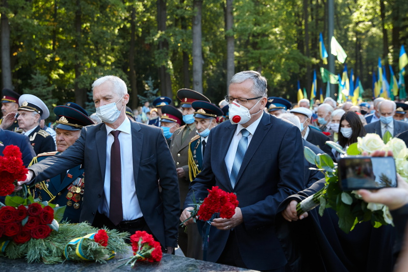 Геннадій Кернес: Спасибі вам, герої, за ваш подвиг, за наше місто!
