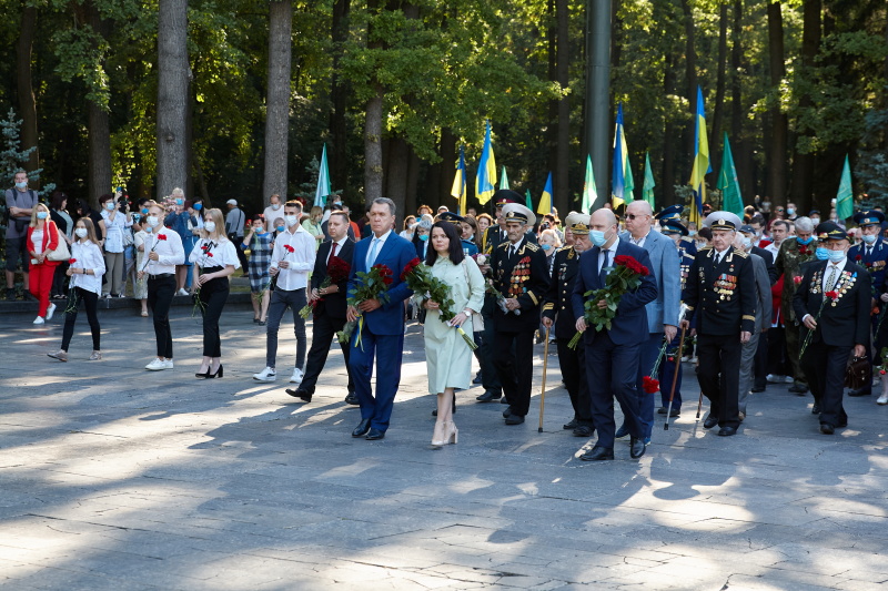 Геннадій Кернес: Спасибі вам, герої, за ваш подвиг, за наше місто!
