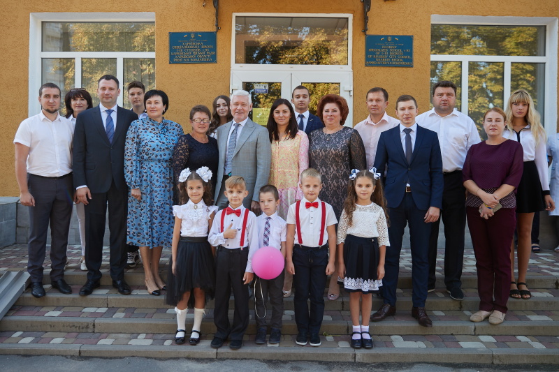 Ігор Терехов відкрив у двох школах нові стадіони