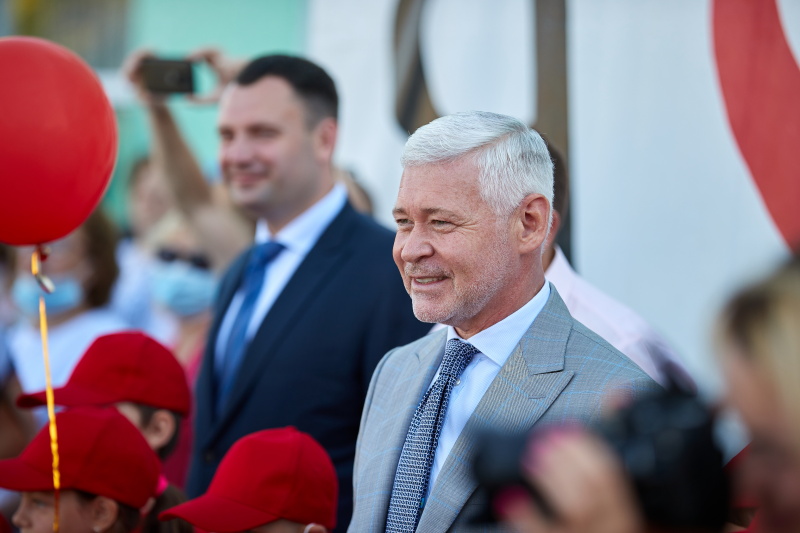 Ігор Терехов відкрив у двох школах нові стадіони
