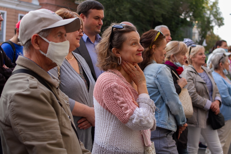 У Харкові провели екскурсію містом для людей з порушеннями слуху
