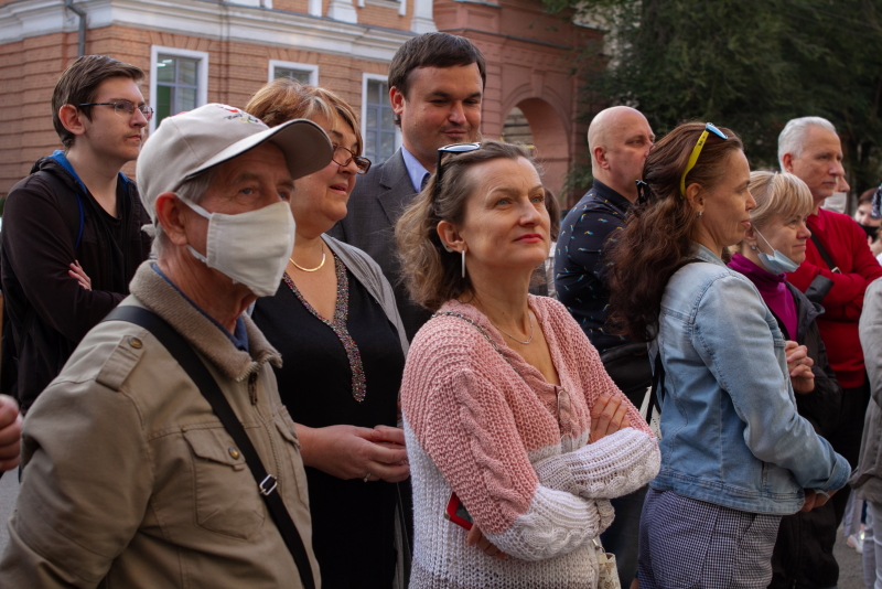 У Харкові провели екскурсію містом для людей з порушеннями слуху
