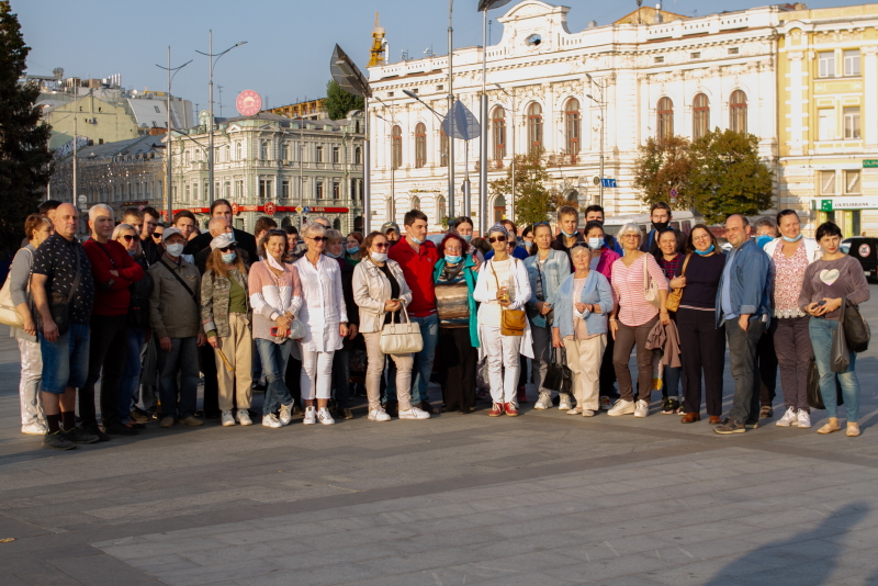 У Харкові провели екскурсію містом для людей з порушеннями слуху