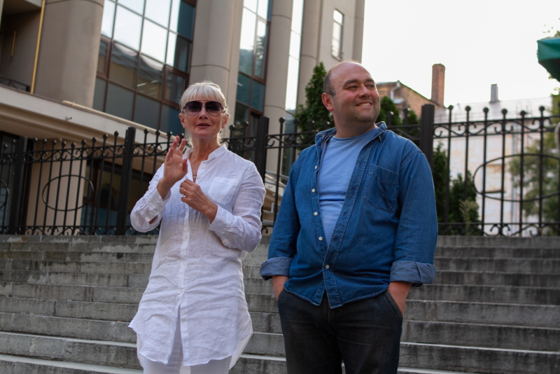 У Харкові провели екскурсію містом для людей з порушеннями слуху