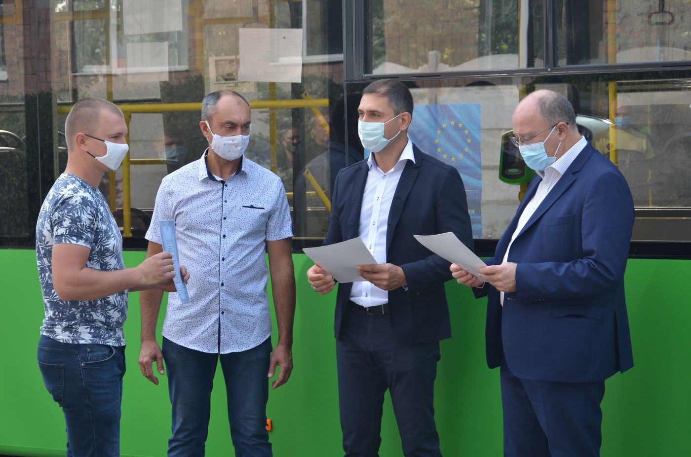На навчальних курсах водіїв вчать керувати тролейбусами з автономним ходом