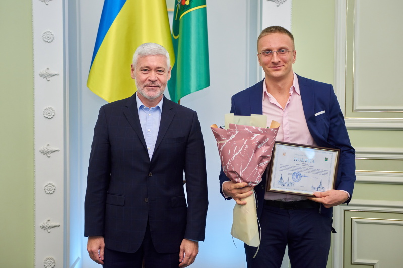 Кращим педагогам Харкова вручили грамоти міської ради