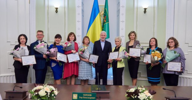 Ігор Терехов привітав учителів Холодногірського та Новобаварського районів із прийдешнім святом