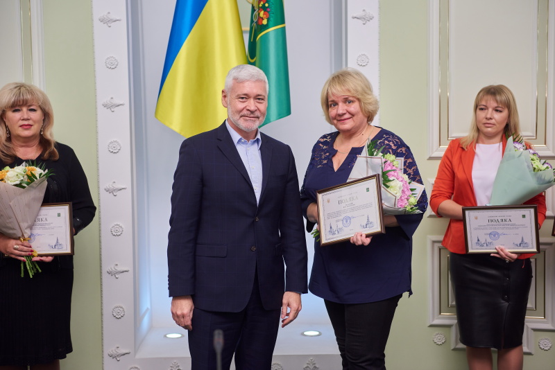 Ігор Терехов привітав учителів Холодногірського та Новобаварського районів із прийдешнім святом