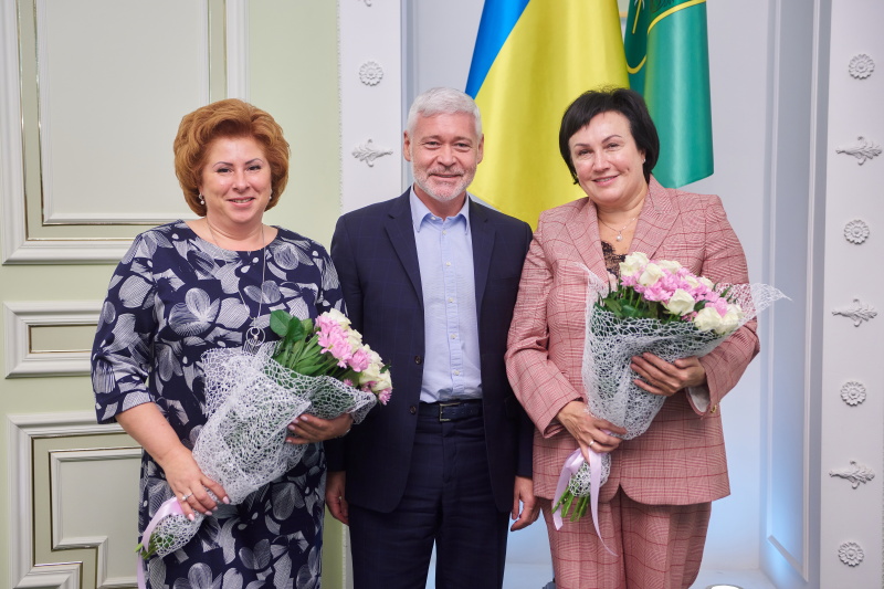 Ігор Терехов привітав учителів Холодногірського та Новобаварського районів із прийдешнім святом