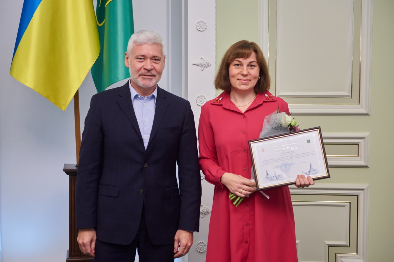 Ігор Терехов привітав учителів Холодногірського та Новобаварського районів із прийдешнім святом