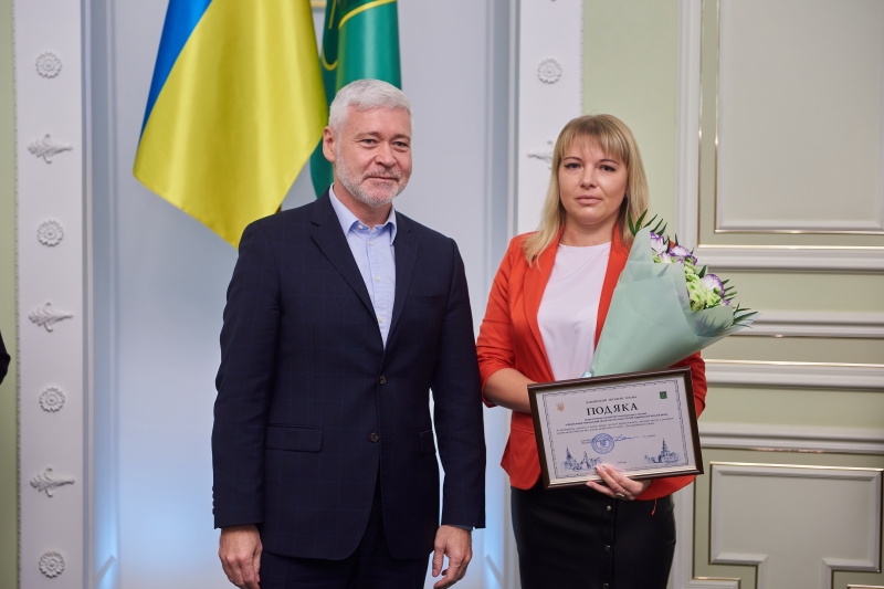 Ігор Терехов привітав учителів Холодногірського та Новобаварського районів із прийдешнім святом